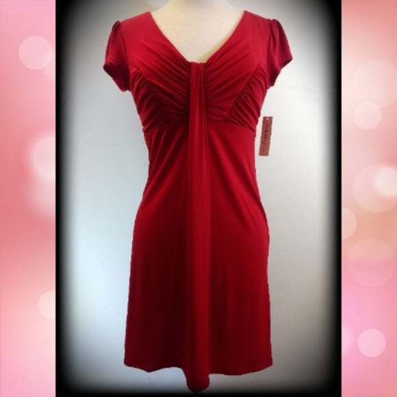 Laundry by Design Dresses & Skirts - ❤️💋NWT $148 Laundry Sexy Little Red Ruched Dress
